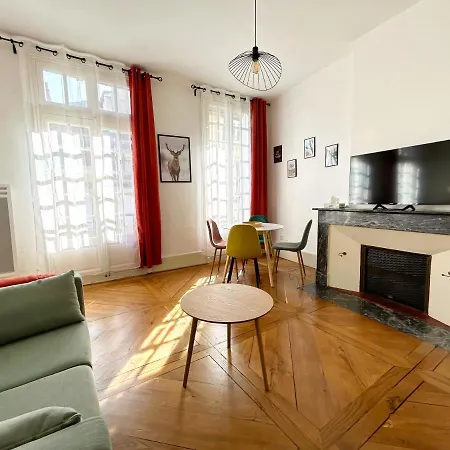 Emma - Centre Historique - Parking Privee * Auch