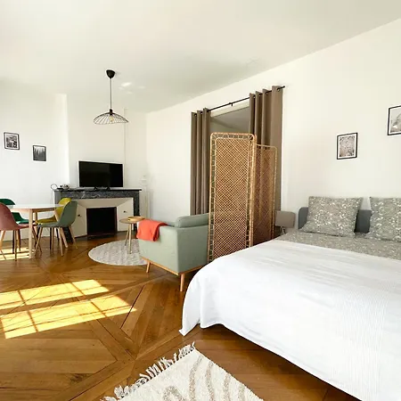 Emma - Centre Historique - Parking Privee *