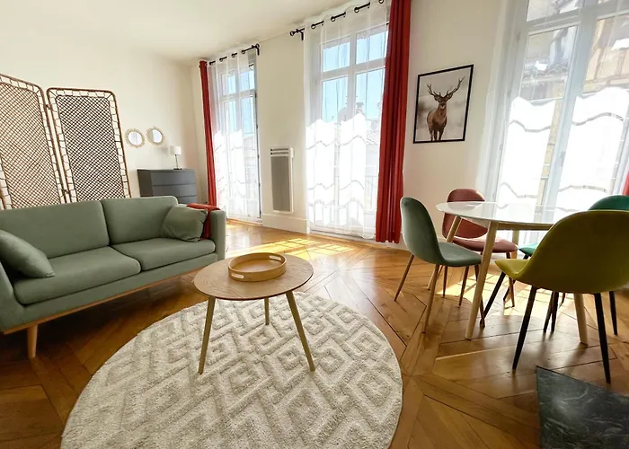 Emma - Centre Historique - Parking Privee Διαμέρισμα *